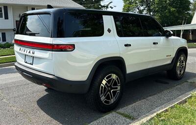 2023 Rivian R1S Adventure   - Photo 11 - Albuquerque, NM 87107
