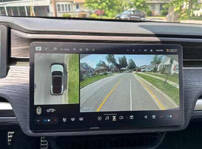 2023 Rivian R1S Adventure   - Photo 30 - Albuquerque, NM 87107