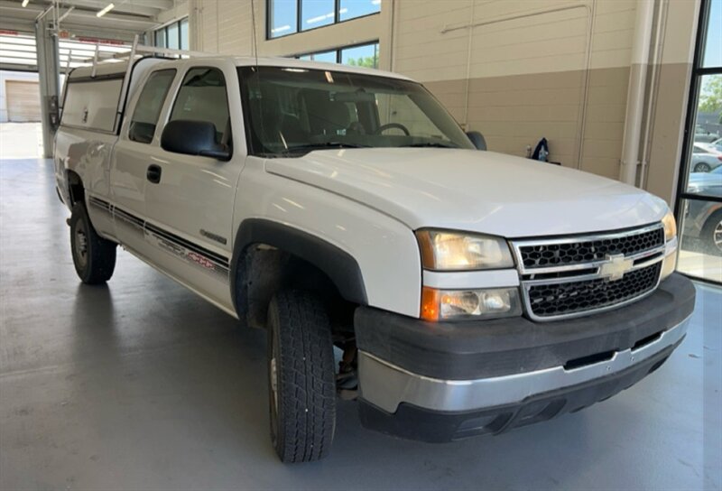 2006 Chevrolet Silverado 2500HD Work Truck   - Photo 1 - Albuquerque, NM 87107