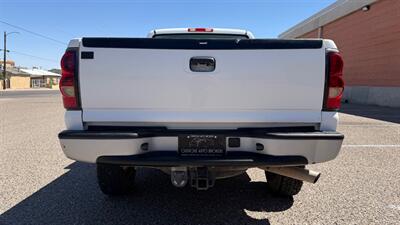 2006 Chevrolet Silverado 2500HD Work Truck - Photo 8 - Albuquerque, NM 87107
