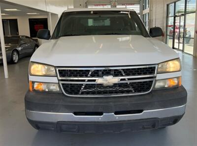 2006 Chevrolet Silverado 2500HD Work Truck - Photo 4 - Albuquerque, NM 87107