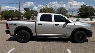 2015 RAM Ram 1500 Crew Cab 4X4 - Photo 9 - Albuquerque, NM 87107