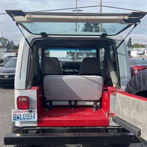 1988 Jeep Wrangler Laredo   - Photo 10 - Albuquerque, NM 87107