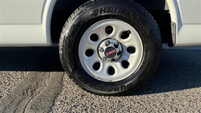 2011 GMC Light Duty Cargo Van 1500   - Photo 22 - Albuquerque, NM 87107