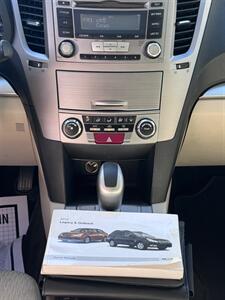 2012 Subaru Outback Legacy - AWD   - Photo 14 - Albuquerque, NM 87107