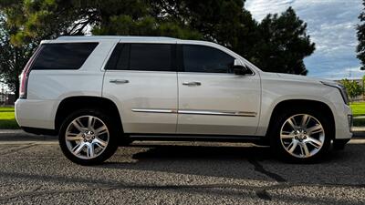 2015 Cadillac Escalade Premium   - Photo 11 - Albuquerque, NM 87107