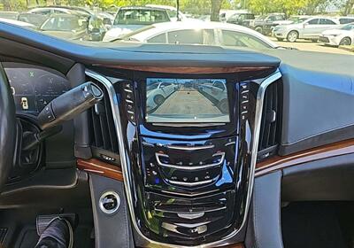 2015 Cadillac Escalade Premium   - Photo 11 - Albuquerque, NM 87107