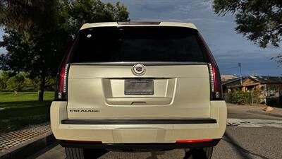 2015 Cadillac Escalade Premium   - Photo 9 - Albuquerque, NM 87107