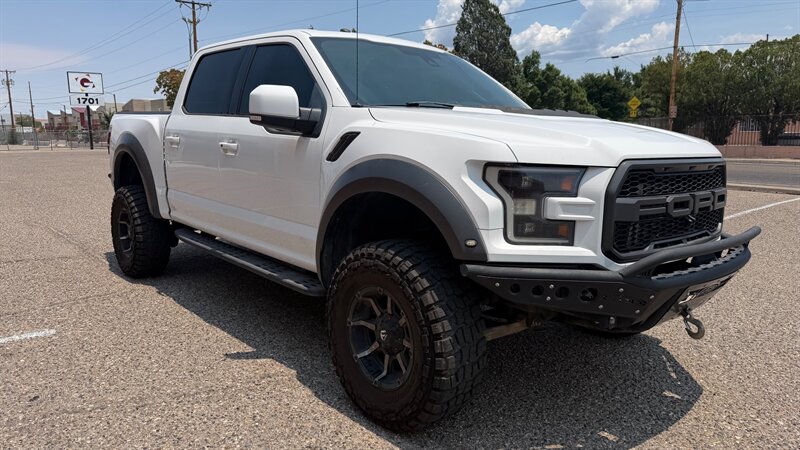2017 Ford F-150 Raptor Lifted w/Wheels Tires Winch Bumpers   - Photo 1 - Albuquerque, NM 87107