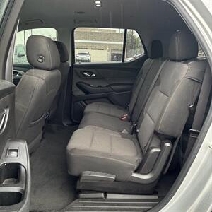 2020 Chevrolet Traverse LS   - Photo 11 - Albuquerque, NM 87107