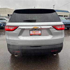 2020 Chevrolet Traverse LS   - Photo 4 - Albuquerque, NM 87107