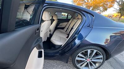 2017 Jaguar XE 35t Prestige   - Photo 9 - Albuquerque, NM 87107