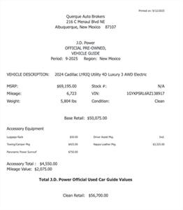 2024 Cadillac LYRIQ Luxury 3   - Photo 2 - Albuquerque, NM 87107