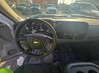 2011 Chevrolet Silverado 2500 HD Work Truck   - Photo 5 - Albuquerque, NM 87107
