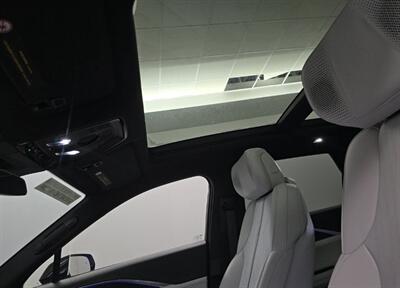 2024 Cadillac LYRIQ Luxury 2   - Photo 20 - Albuquerque, NM 87107