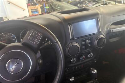2018 Jeep Wrangler JK Unlimited Sport S   - Photo 9 - Albuquerque, NM 87107