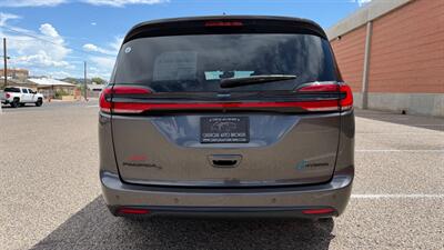 2021 Chrysler Pacifica Limited - Photo 8 - Albuquerque, NM 87107