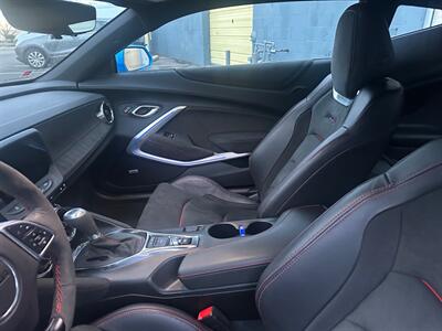 2022 Chevrolet Camaro ZL1   - Photo 6 - Albuquerque, NM 87107