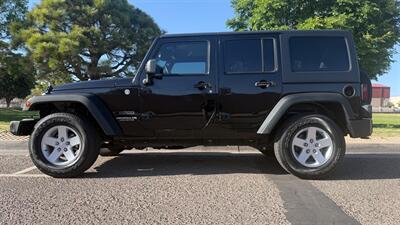 2015 Jeep Wrangler Unlimited Sport S - Photo 5 - Albuquerque, NM 87107
