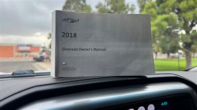 2018 Chevrolet Silverado 1500 LTZ   - Photo 18 - Albuquerque, NM 87107