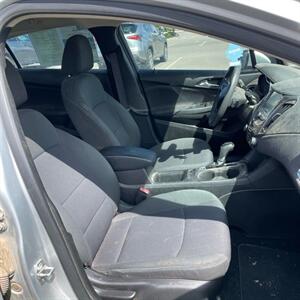 2017 Chevrolet Cruze LT Auto   - Photo 11 - Albuquerque, NM 87107