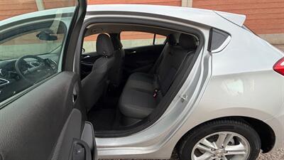 2017 Chevrolet Cruze LT Auto - Photo 17 - Albuquerque, NM 87107
