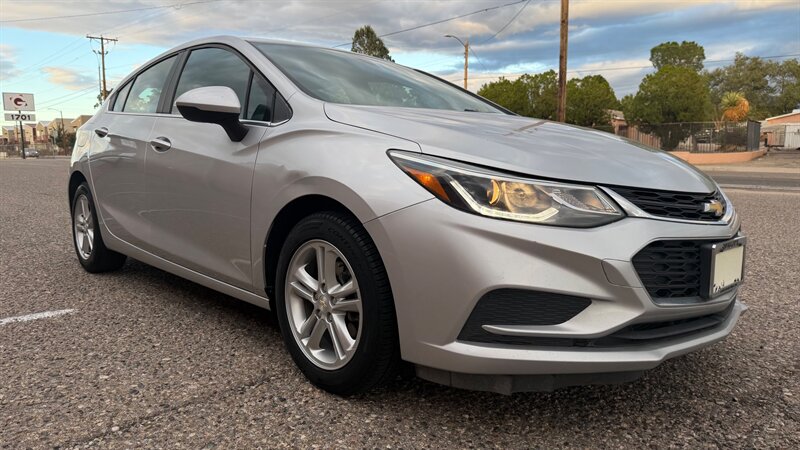 2017 Chevrolet Cruze LT Auto   - Photo 1 - Albuquerque, NM 87107