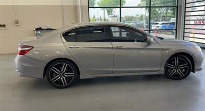 2016 Honda Accord Touring - Photo 5 - Albuquerque, NM 87107