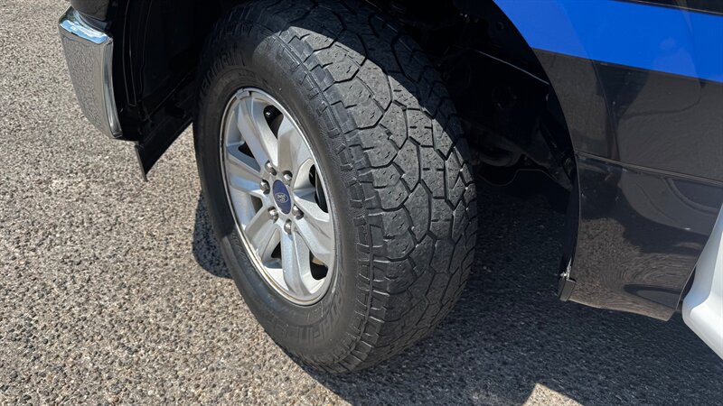 2017 Ford F-150 XLT photo 17