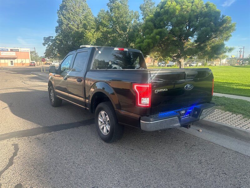 2017 Ford F-150 XLT photo 4