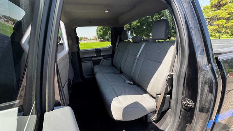2017 Ford F-150 XLT photo 13