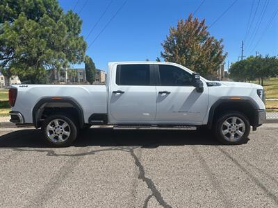 2024 GMC Sierra 3500 HD Pro 4x4   - Photo 9 - Albuquerque, NM 87107