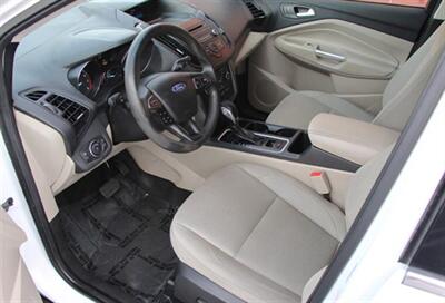 2018 Ford Escape SE - Photo 17 - Albuquerque, NM 87107