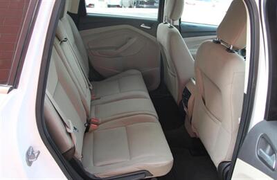 2018 Ford Escape SE - Photo 18 - Albuquerque, NM 87107