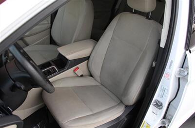 2018 Ford Escape SE - Photo 21 - Albuquerque, NM 87107