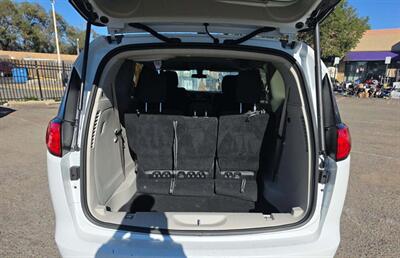 2022 Chrysler Voyager LX   - Photo 5 - Albuquerque, NM 87107
