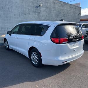 2022 Chrysler Voyager LX - Photo 7 - Albuquerque, NM 87107