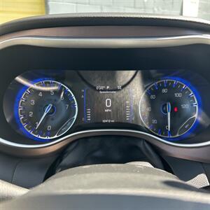 2022 Chrysler Voyager LX - Photo 17 - Albuquerque, NM 87107