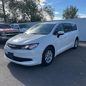 2022 Chrysler Voyager LX - Photo 3 - Albuquerque, NM 87107