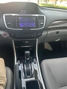2016 Honda Accord EX-L V6 w/Navi w/Honda Se   - Photo 16 - Albuquerque, NM 87107