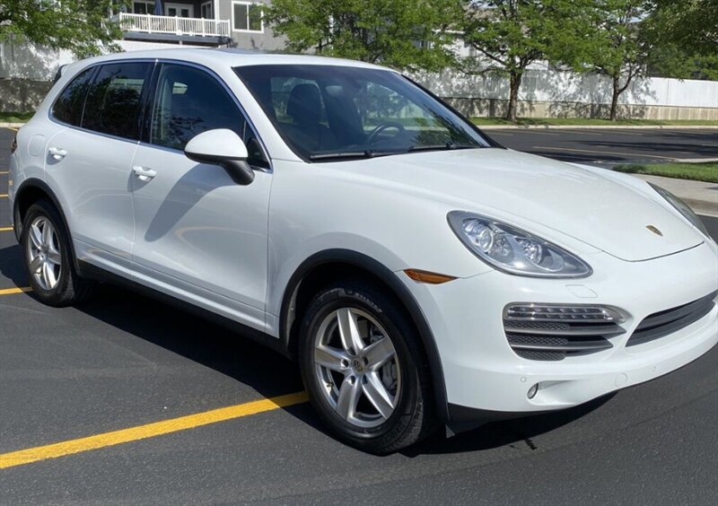2014 Porsche Cayenne S  