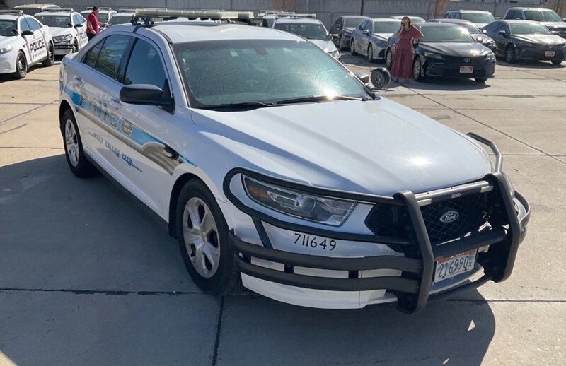 2018 Ford Taurus Police Interceptor   - Photo 1 - Albuquerque, NM 87107