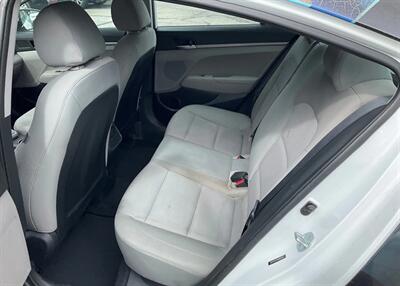 2017 Hyundai Elantra SE   - Photo 9 - Albuquerque, NM 87107