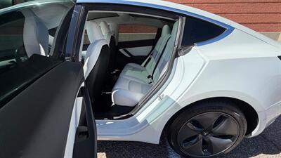 2019 Tesla Model 3 Standard Range   - Photo 17 - Albuquerque, NM 87107
