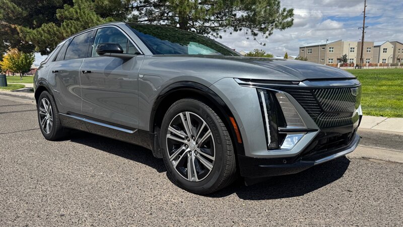 2024 Cadillac LYRIQ Luxury 2 - Photo 1 - Albuquerque, NM 87107