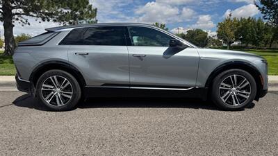 2024 Cadillac LYRIQ Luxury 2   - Photo 9 - Albuquerque, NM 87107