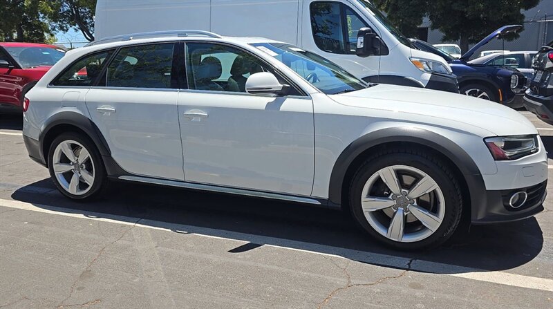 2014 Audi A4 Allroad 2.0T quattro Premium Plus  