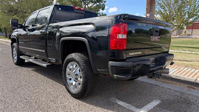 2018 GMC Sierra 2500 HD Denali   - Photo 11 - Albuquerque, NM 87107