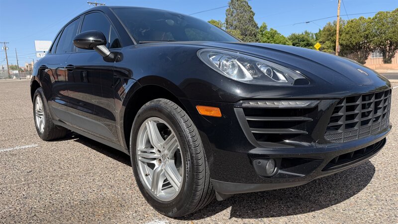2017 Porsche Macan Base