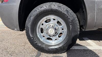 2006 Chevrolet Avalanche 2500 2500 LT 8.1L 4X4   - Photo 21 - Albuquerque, NM 87107